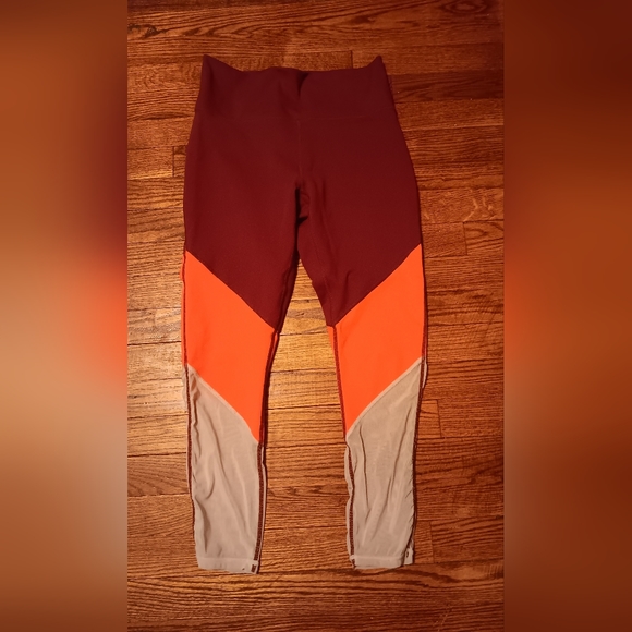 Fabletics Legging - Picture 3 of 7